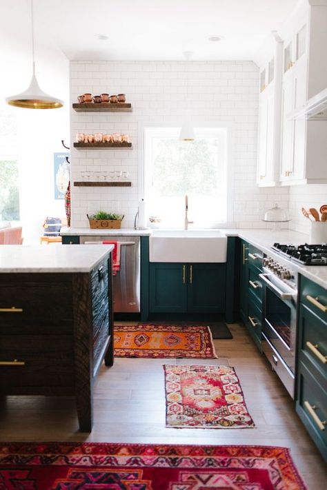 Dark Wood Kitchens, Building A Kitchen, Eclectic Kitchen, Green Cabinets, Boho Kitchen, Trendy Kitchen, Green Kitchen, Wood Kitchen, Kitchen Colors