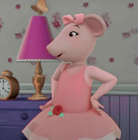 Angelina Ballerina Pfp, Angelina Ballerina Aesthetic, Angelina Bailarina, Angelina Core, Barbie Ballerina, Crown Aesthetic, Angelina Ballerina, Barbie Funny, Childhood Memories 2000