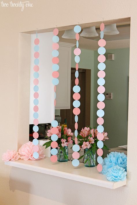 Gender Reveal Decorations Diy, Pink And Blue Gender Reveal, Disney Gender Reveal, Gender Reveal Candy, Gender Reveal Diy, Blue Gender Reveal, Simple Gender Reveal, Gender Reveal Party Ideas, Reveal Party Ideas