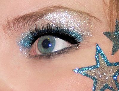 Dance Competition Makeup, Cheerleading Makeup, Competition Makeup, Cheer Makeup, Makeup Ojos, Dag Make Up, Blue Cheer, Carnival Makeup, Dance Makeup