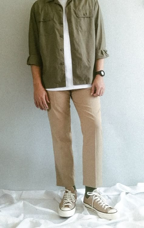 Man Earth Tone Outfit, Earth Tone Combinations, Earth Tone Color Combinations Outfit, Earth Colors Outfit For Men, Khaki Combinations Outfit, Men’s Khakis Outfit, Earth Colour Outfit, Earth Tone Men Outfit Casual, Earth Tones Outfits Men