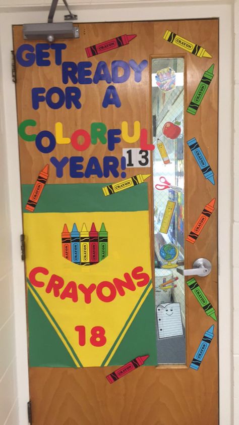 Love my door decoration!!! Get ready for a colorful year! Second grade door. Crayon door. Back to school door decoration. Crayon Bulletin Board. Crayon Themed Classroom, Classroom Door Ideas, School Door Decorations, Preschool Bulletin, Preschool Classroom Decor, Preschool Bulletin Boards, School Doors, Back To School Bulletin Boards, Back To School Crafts