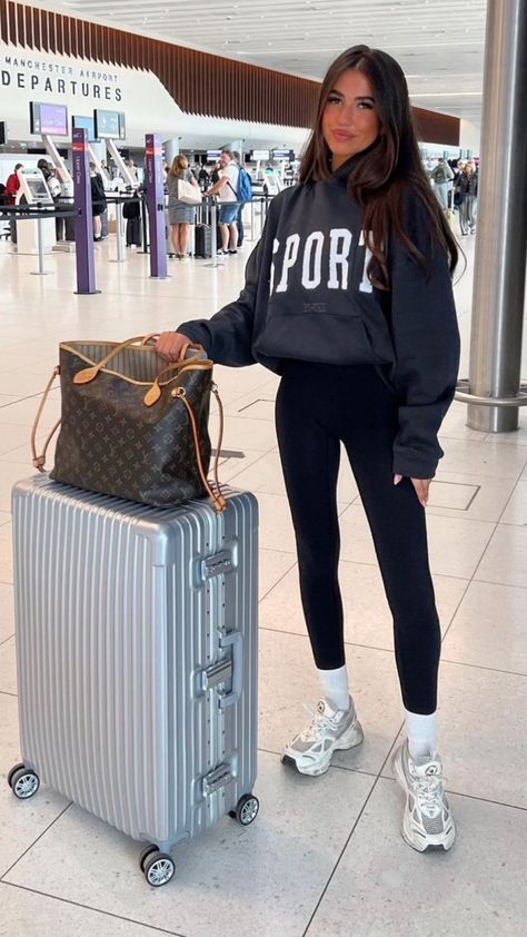 Ultimate Leggings - Black curated on LTK Winter Airport Look, Honeymoon Airport Outfit, Comfy Airport Outfit Winter, Airport Outfit Leggings, Comfy Cute Airport Outfit, Plane Outfit Airport Style, Hoodie And Leggings Outfit, Comfortable Airport Outfit, Cute Airport Outfit