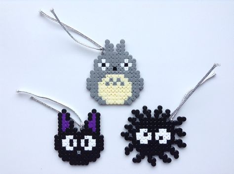 Totoro Beads Pattern, Perler Studio Ghibli, Studio Ghibli Bead Pattern, Ghibli Perler Bead Patterns, Jiji Pixel Art, Soot Sprite Perler Beads, Studio Ghibli Perler Beads, Totoro Perler Beads, Ghibli Pixel Art