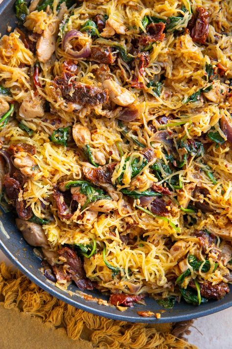 Spaghetti Squash Crock Pot Recipes, Pork And Spaghetti Squash, Spicy Spaghetti Squash, Spaghetti Squash Scampi, Spaghetti Squash Carbonara Recipes, Marry Me Spaghetti Squash, Spaghetti Squash Mushroom Recipes, Spaghetti Squash Turkey Recipes, Recipe Spaghetti Squash