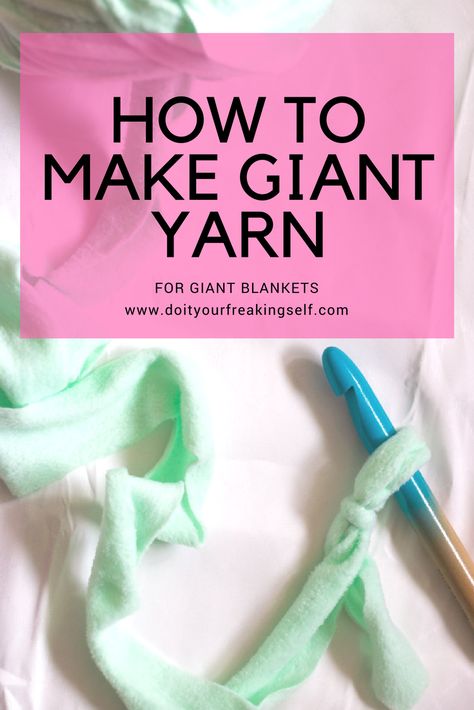 Learn how to make your own giant yarn for extreme knitting and chunky blankets! Super easy and so much cheaper that purchasing wool roving! Giant Crochet Pattern Free, Chunky Yarn Projects Crochet, Chunky Crochet Blankets, Arm Blanket, Diy Blankets, Toothbrush Rug, Chunky Yarn Blanket, Chunky Blankets, Extreme Knitting