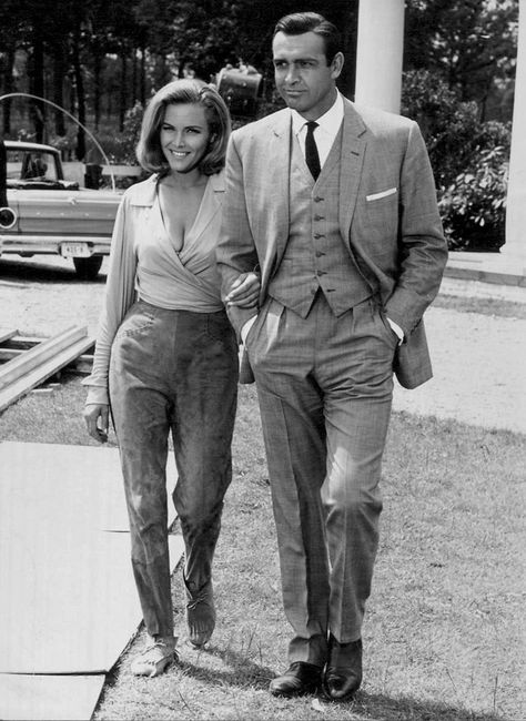 20th-century-man: “Honor Blackman, Sean Connery / production still from Guy Hamilton’s Goldfinger (1964) ” Sean Connery 007, Honor Blackman, Sean Connery James Bond, James Bond Style, James Bond Girls, 007 James Bond, Ian Fleming, Bond Girls, James Bond Movies