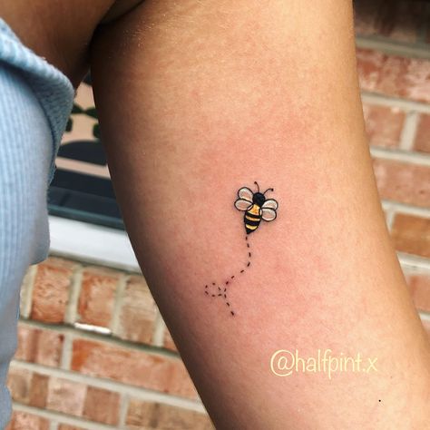 Tiny bee tattoo Small Cartoon Bee Tattoo, Bee Tattoo Ideas Cute, Ladybugs Tattoo Ideas, Bee Finger Tattoos For Women, Bee Tattoo With Initials, Bee Allergy Tattoo, Finger Tattoos Bee, Realistic Bee Tattoo Small, Bumble Bee Semi Colon Tattoo