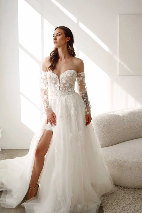 Wedding Dress Embellished, Mini Wedding Dress, Detachable Wedding Dress, Martina Liana Wedding Dress, Mini Wedding Dresses, Martina Liana, Wedding Dress Boutiques, Blush Bridal, Bride Groom Dress