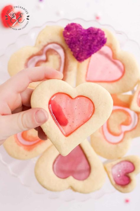 Valentine Deserts, Valentines Healthy Snacks, Glass Cookies, Valentines Day Sugar Cookies, Valentines Treats, Cooking Aesthetic, Stained Glass Cookies, Valentine Sugar Cookies, Decadent Chocolate Desserts