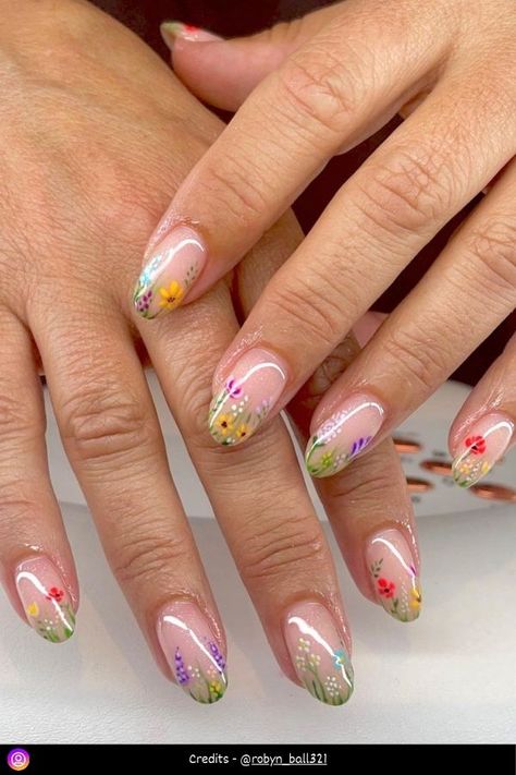 50  Stunning Wildflower Nail Ideas to Brighten Your Day - WomenSew Cute Delicate Nails, Wildflower Wedding Nails, Flower Bouquet Nails, Bright Floral Nails, Wildflower Nail Art, Wild Flower Nails, Nails Wildflower, Wildflower Nails, Mint Green Nails