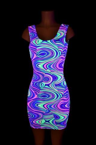 Neon Glow Worm Tank Dress - Coquetry Clothing Uv Party Outfit, Ideas For Pool Party, Pool Party Neon, Uv Party, Glow In Dark Party, Glow Stick Party, Neon Dress, Glow Birthday Party, Dress Outfits Party