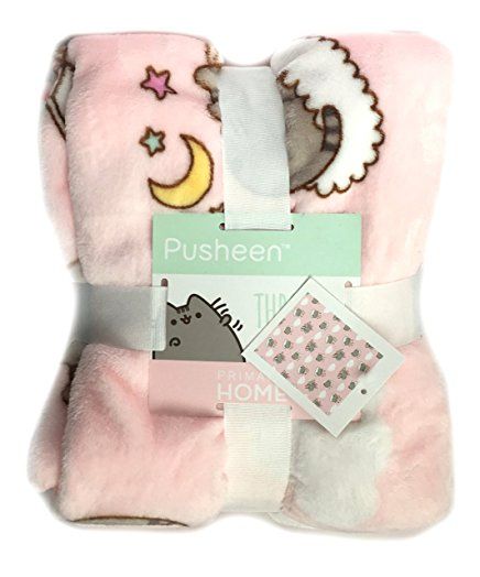 Pusheen Weekend Plans Fleece Throw  Purchased from Primark Pusheen Blanket, Pusheen Items, Pusheen Merch, Pusheen Stuff, Kawaii Cafe, Pusheen Merchandise, Pusheen Birthday, Pusheen Cute, Pusheen Cat