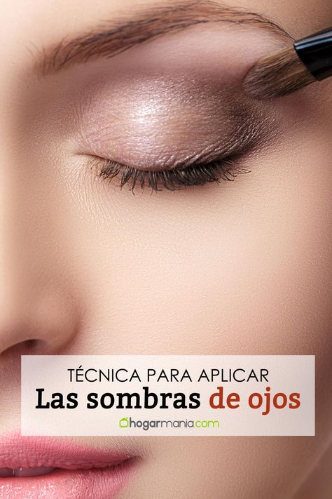 Desde nuestra sección más beauty, te mostramos cómo aplicar las sombras de ojos (paso a paso). 😍 Una guía muy útil para conseguir que tu maquillaje esté siempre perfecto. 🤳 ¿Te lo vas a perder? 😁 #hogarmania #belleza #sombrasojos #eyeshadow #howtoapply #maquillaje #maquillar #maquillarojos Hair Romance, Makeup Mistakes, Silver Bells, Makeup Natural, Eye Makeup Tutorial, Maquillaje De Ojos, Pretty Woman, Natural Makeup, Makeup Tips