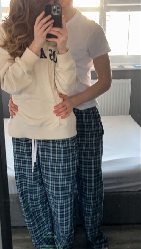 Boyfriends Hoodie Aesthetic, Bf Astethic, Boyfriend Vibes Aesthetic, Matching Pj Couple, Matching Pjs For Couples Aesthetic, Couples Matching Christmas Pjs, Bf Cuddles, Nerdy Boyfriend Aesthetic, Pyjama Couple