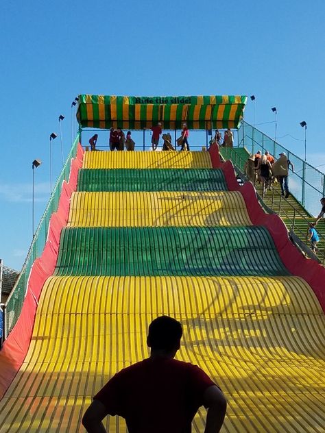 "THE" Giant Slide at The Iowa State Fair Iowa State Fair, County Fair, Iowa State, State Fair, Aesthetic Photo, Fun Stuff, Iowa, Couch, Travel