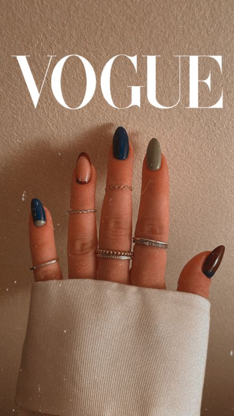 #nails #autumn #almondnails #brown #blue #green Fall Nails 2023 Round, November Nails Fall Blue, Navy Blue And Brown Nails, Autumn Nails Green And Brown, 2023 Autumn Nails, Brown And Dark Green Nails, Fall Almond Nails Ideas Green, Mail Inspo 2023 Fall, Light Blue And Brown Nails