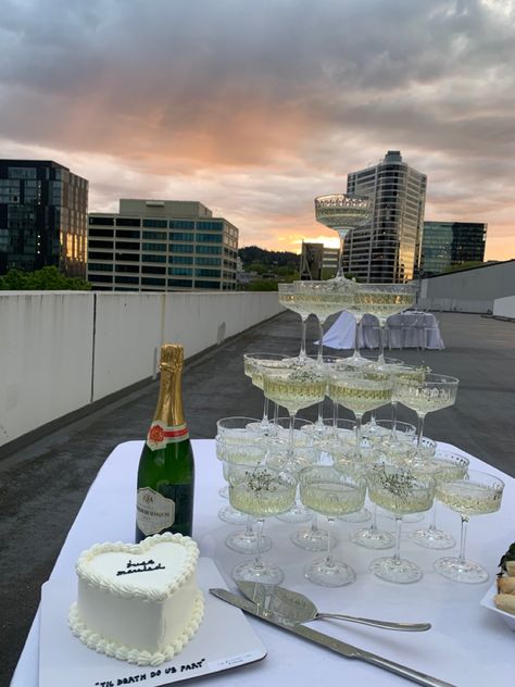 Modern champagne tower trendy cake rooftop sunset wedding elopement How To Champagne Tower, Champagne And Cake Party, Wedding Cake And Champagne Tower, Champagne Tower Diy, Mini Champagne Tower, Champagne Tasting Party, Cake And Champagne Table, Small Champagne Tower, Champagne Tower Table