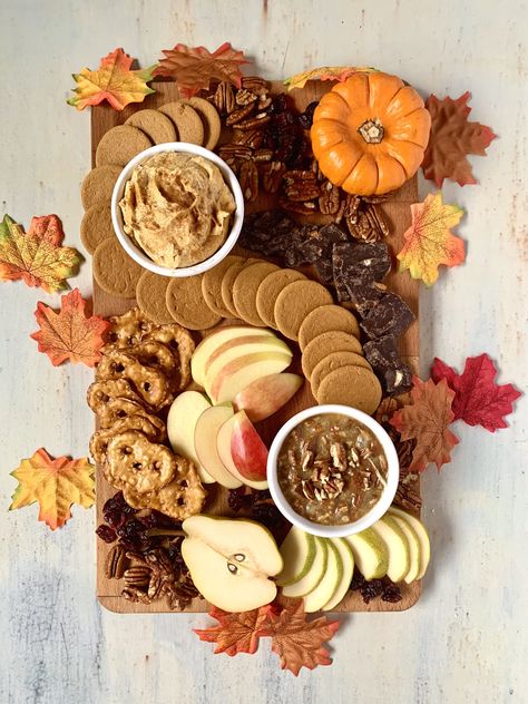 Thanksgiving Dessert Charcuterie, Thanksgiving Board Ideas, Thanksgiving Charcuterie Board, My Heavenly Recipes, Thanksgiving Board, Thanksgiving Sweets, Fall Appetizers Easy, Dessert Charcuterie Board, Thanksgiving Charcuterie