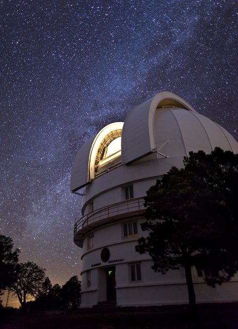 Fort Davis, Aerospace Engineering, Space Lovers, Space Girl, West Texas, Stars At Night, Space Science, Astronomer, Space And Astronomy