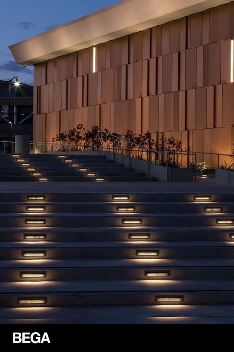 A series of recessed wall luminaires with shielded light distribution that is ideal for glare-free illumination of ground surfaces, building entrances, stairs and footpaths. Separate installation housing allows for seamless coordination into construction and easy maintenance. Facade Stairs, Stairs Lighting Ideas, Stairs Lighting, Landscape Stairs, Outdoor Stair Lighting, Green Facade, Building Entrance, Wall Inspiration, Facade Lighting