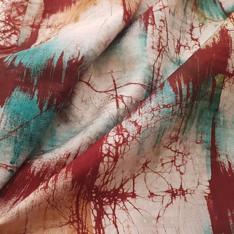 Batik Diy, African Batik Fabric, Batik Art, Batik Design, Tie Dye Diy, Wax Resist, Batik Pattern, Silk Scarf Painting, African Textiles