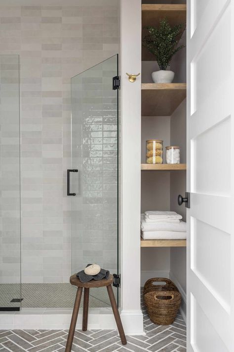 Warm Bathroom, Recessed Cabinet, Tidy Bathroom, Spa Shower, Transitional Bathroom, Brick Tiles, Downstairs Bathroom, Basement Bathroom, Bathroom Trends