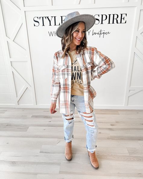 🍁 The Perfect Fall Outfit: Cozy & Cute! 🍁 There’s nothing better than a fun graphic tee paired with a cozy flannel for those crisp autumn days. It’s the perfect mix of laid-back style and fall vibes! 🍂 𝐎𝐮𝐫 𝐓𝐨𝐩 𝐏𝐢𝐜𝐤𝐬: 𝗚𝗿𝗮𝗽𝗵𝗶𝗰 𝗧𝗲𝗲𝘀: From playful quotes to trendy designs, our graphic tees are a must-have for your fall wardrobe. 𝗙𝗹𝗮𝗻𝗻𝗲𝗹 𝗦𝗵𝗶𝗿𝘁𝘀: Layer up with our super-soft flannels—perfect for adding that extra bit of warmth and style! This combo is not just comfy but effortlessly cool. Dress... Playful Quotes, Perfect Fall Outfit, Crisp Autumn, Flannel Shirts, Autumn Days, Cozy Flannel, Cool Graphic Tees, Trendy Designs, Laid Back Style