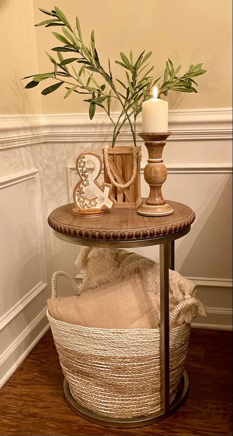 Small Round End Tables Living Room, Round Corner Table Decor Living Room, Small End Table Decor Ideas, End Table Decor No Lamp, Small Table By Front Door, Small Round Side Table Decor Living Room, Small Round End Table Decor, Living Room Corner Table Ideas, Styling A Round Side Table