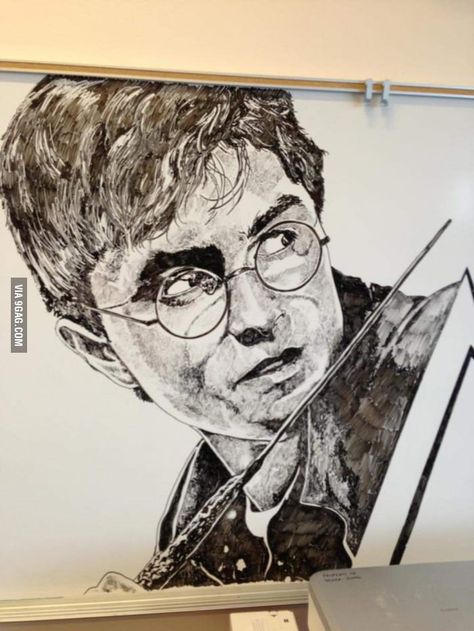 White board art. Some people have too much talent Whiteboard Art, Harry Potter Art Drawings, Yer A Wizard Harry, Harry Potter Art, Anime Kawaii, Whiteboard, White Board, Art Sketches, Art Boards