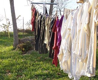 Hanging Clothes Outside To Dry, Hang Drying Clothes Outside, How To Hang A Clothes Line, Hanging Laundry Outside Clothes Line, Dry Clothes Outside Ideas, Drying Laundry Outside, Outside Clothes Line, Clothes Line Ideas Outdoor, Drying Clothes Outside