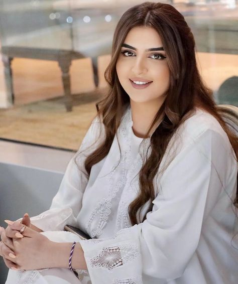 Mahra bint Mohammed bin Rashid Al Maktoum, DWC, 26/03/2022. Foto: royal.shooots Sheikha Mahra, Bridal Jewelry Sets Brides, Best Profile Pictures, Arabian Beauty, Arabian Beauty Women, Girl Inspiration, Beautiful Hijab, Rich Girl, Beauty Women