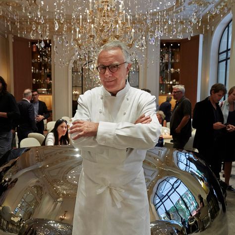 Alain Ducasse’s Restaurant Closes - Air Mail Alain Ducasse, Michelin Star Restaurant, Restaurant Kitchen, The Plaza, Air Mail, Wine Recipes, Chef, Restaurant, Quick Saves