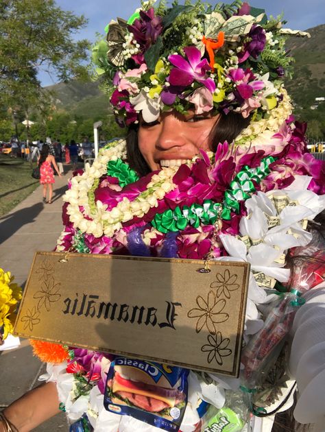 Hawaiian Graduation, Hawaii University, University Of Hawaii At Manoa, Lei Flower, Dream Collage, Flower Lei, Graduation Leis, Hawaiian Lei, University Of Hawaii