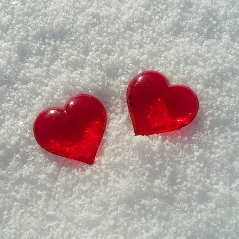 Valentine'S Day Heart Snow - Free photo on Pixabay Valentines Day Sayings, Valentines Day History, The Light Is Coming, Beautiful Love Images, Love Heart Images, Valentines Day Couple, Heart Images, Valentines Day Hearts, Heart Decorations