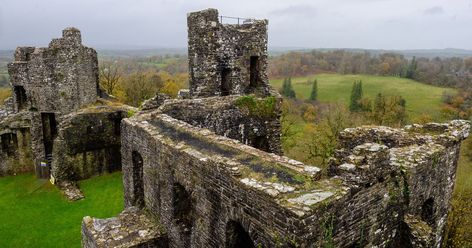 Wales Castle, Xmas Market, Ancient Structures, Welsh Castles, Castles In Wales, Fairy Village, Visit Wales, Snowdonia National Park, Castle Wall