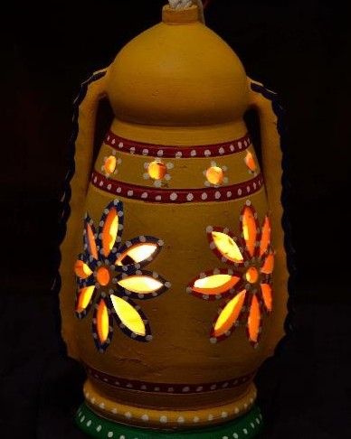 Clay Lantern, Terracotta Lamp, Balcony Roof, Roof Decoration, Lantern Hanging, Gala Design, Earthenware Ceramics, Lantern Ideas, Garden Pottery