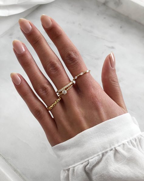 Shine bright with the new 18K Gold 'LOVE' collection Memory Ring, Rosen Box, Marquise Ring, Baguette Ring, Ringe Gold, Sparkling Rings, Romantic Gifts, Shine Bright, Jewelry Branding