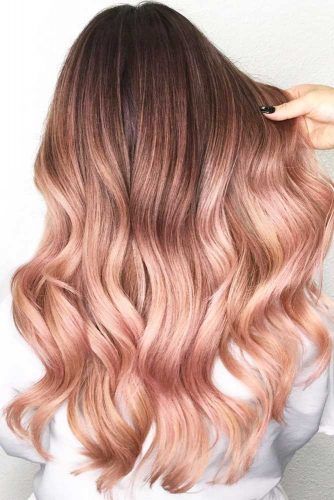 Rose Gold Hair Ombre, Brunette Ombre, Gold Hair Colors, Hair Color Rose Gold, Colored Hair Tips, Brunette Balayage, Caramel Hair, Strawberry Blonde Hair, Blonde Hair Looks