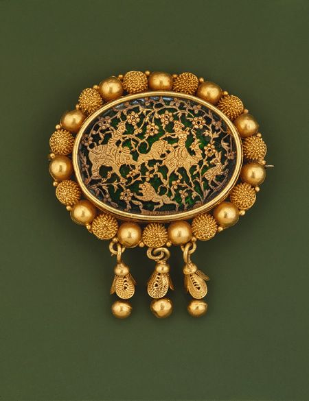 Brooch and bracelet for the European market [India] (53.167) | Heilbrunn Time line Thewa Jewellery, Gemstone Brooch, European Market, Gold Brooch, Antique Brooches, India Jewelry, Ancient Jewelry, Enamel Brooch, Victorian Jewelry