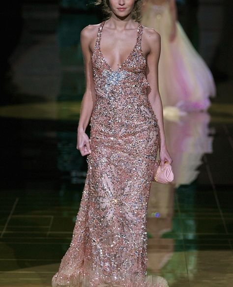 Elie Saab 2006, Summer Haute Couture, Pink Sparkly Dress, Cute Formal Dresses, Ellie Saab, Haute Couture Gowns, Runway Fashion Couture, Georges Hobeika, Runway Dresses