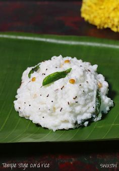 Temple curd rice recipe – Daddojanam, thayir saddam, bagala bath are the other South Indian names to this traditional tempered curd rice. I have already shared a simple curd rice recipe, the way it is made in most homes for their everyday meal. Today I am sharing how to make curd rice in temple style … Curd Rice Recipe, South Indian Vegetarian Recipes, Improve Immunity, Curd Rice, Indian Rice Recipes, Kerala Food, South Indian Food, Bed Time, Indian Food Recipes Vegetarian