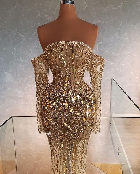 Dubai Evening, Dinner Party Dress, Off Shoulder Sleeves, Dresses Off The Shoulder, Prom Girl Dresses, Glamour Dress, Prom Dress Inspiration, Fantasy Gowns, Ladies Gown