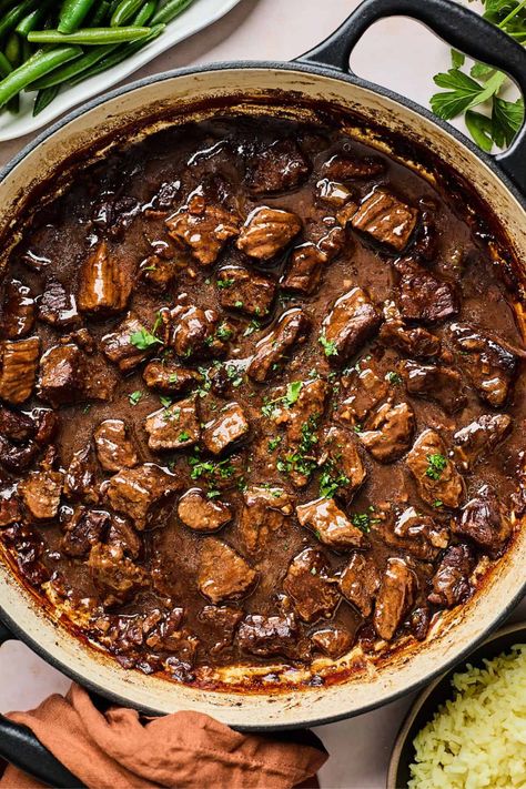 Beef Tips Gravy, Easy Dutch Oven Recipes, Dutch Oven Recipe, Oven Beef Stew, Dutch Oven Beef, Beef Tip Recipes, Grandbaby Cakes, Beef Tips And Gravy, Crockpot Healthy