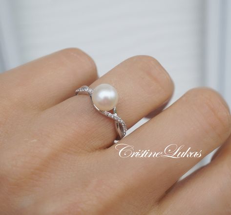 White Pearl Ring Design Silver, Pearl Ring Designs Unique, Pearl Ring Design, Pearl Stacking Ring, Pearl Jewelry Ring, Natural Pearl Ring, White Pearl Ring, White Stone Ring, Silver Pearl Ring