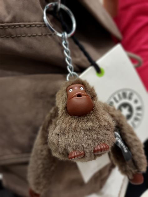 Kipling Monkey, Monkey Keychain, Couple Fits, Aesthetic Things, Bits And Bobs, Eye Candy, Wall Painting, Brooklyn, Character Art