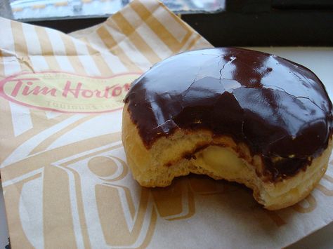 2 Boston Cream donut tim hortons replica recipe better baking bible blog vanilla filling Boston Cream Donut, Cream Donut, Donut Filling, Holiday Baking Recipes, Boston Cream, Tim Hortons, Birthday Food, Donut Recipes, Easy Baking Recipes