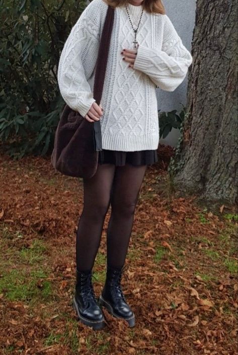 Autumn Skirt And Jumper, White Knit Sweater Outfit Aesthetic, White Knitted Jumper Outfit, Knit Jumper Outfit Aesthetic, White Sweater And Black Skirt, White Knitted Jumper, White Knit Jumper Outfit, Book Girl Outfits Aesthetic, Fall Dress Aesthetic