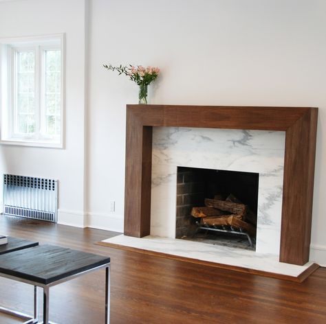 Modern Fireplace Mantels, Wood Fireplace Surrounds, Minimalist Fireplace, Contemporary Fireplace Designs, Fireplace Facing, Fireplace Mantel Designs, Simple Fireplace, Fireplace Redo, Fireplace Frame