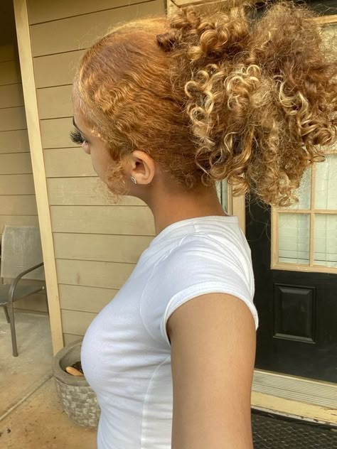 Honey Blonde Hair On 4c Hair, Curly Hair Dye Ideas Honey Blonde, Natural Hair Dyed Blonde, Honey Blonde And Blonde Hair, Brown And Blonde 4c Hair, Sandstone Blonde Hair, Blonde Hair Black Women Curly, Honey Brown Hairstyles, Curly Honey Blonde Hair